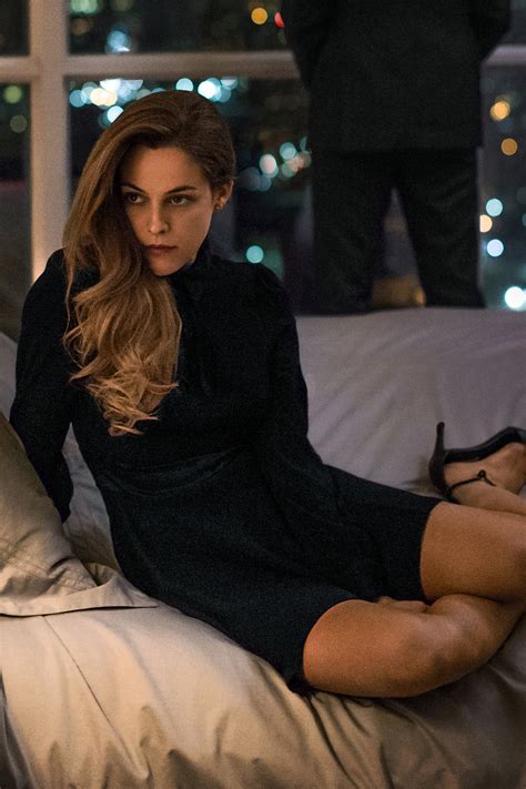 'The Girlfriend Experience's' Riley Keough Is the Femme Fatale We Never ...
