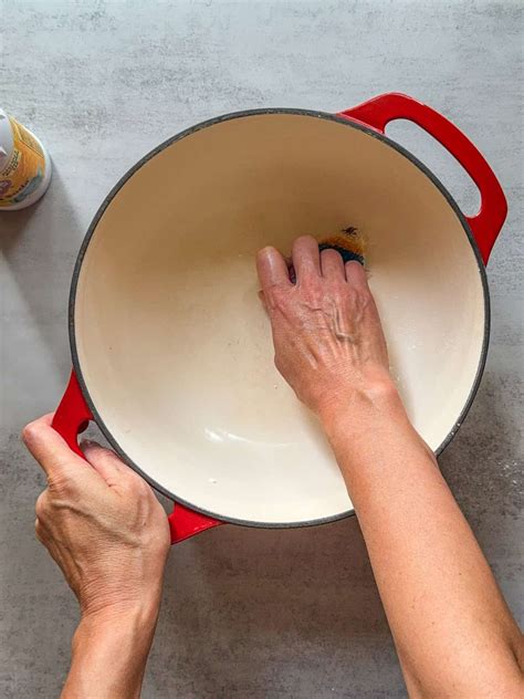 How to Clean a Dutch Oven: Raw and Enameled Cast Iron - sourdoughtalk.com
