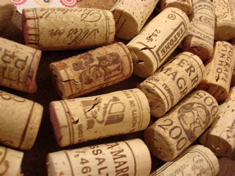 How To Install Corks In Wine Bottles at Jayden Crookes blog