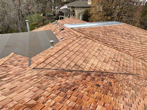 Cedar Roof Shingles How To Install at Irene Troyer blog