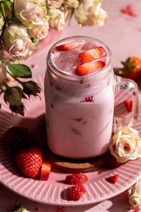Strawberry Cream Soda - Cookhouse Diary