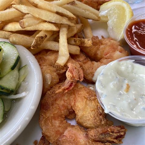 MATTAKEESE WHARF, Barnstable - Menu, Prices & Restaurant Reviews ...