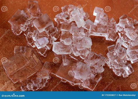 Crystals Of Sodium Borate Under The Microscope Stock Image ...