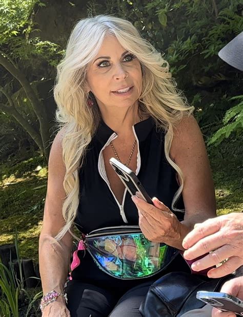 Sexy GILF Trophy Wife - gilf - Forum