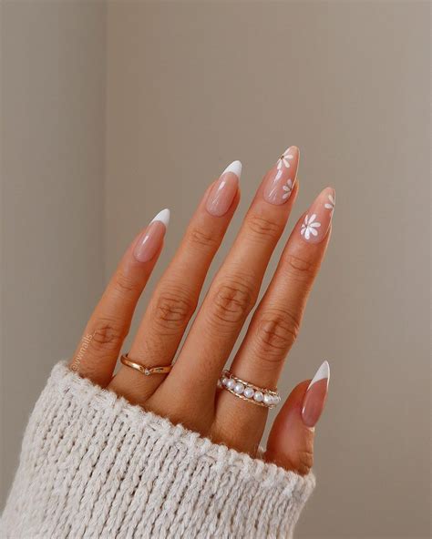 15 Cute and Simple Spring Nail Art Ideas - Wonder Forest
