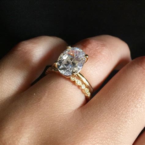 Yellow Gold Oval Engagement Rings