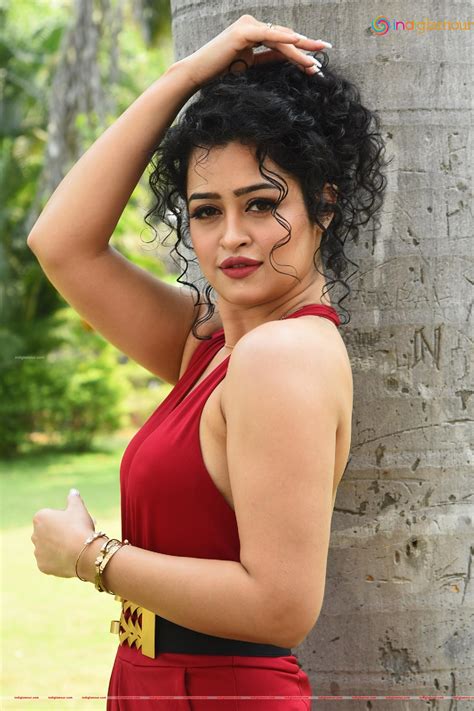 Apsara Rani Actress HD photos,images,pics and stills-indiglamour.com #551684