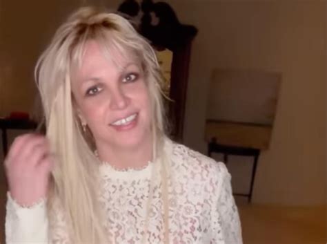 Britney Spears Explores Meaning Of Word 'Timeless' In Strange Post