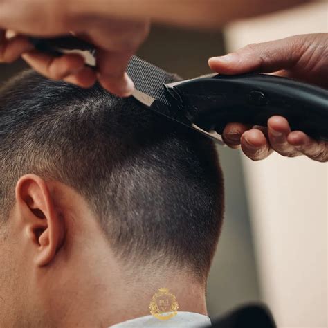 Best Buzz Cuts for a Receding Hairline - Styles & Expert Grooming Tips