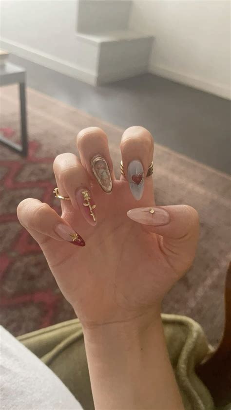 Catholic renaissance nails
