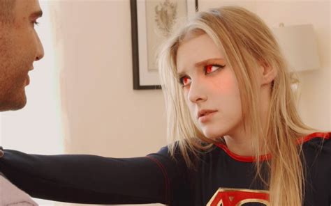 Melody Marks 女超人心理咨询惨遭反噬 - 视频下载 Video Downloader