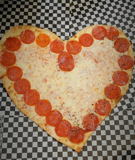 2 Brothers Pizzeria (@2brotherspizzerianrestaurant) • Instagram photos ...