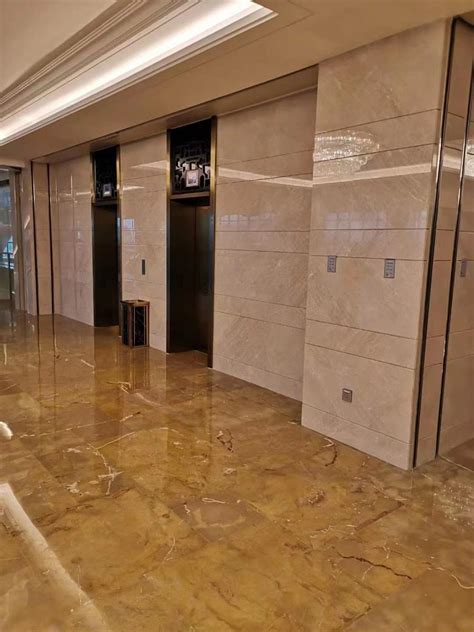 Mármol de oro español