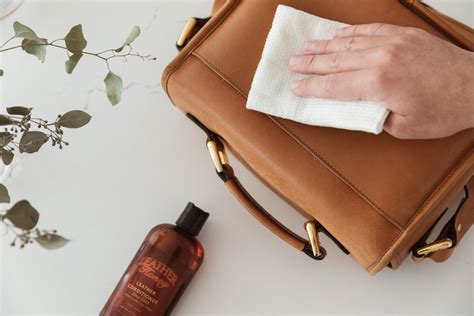 How to Clean a Faux Leather Recliner? - LeatherProfy
