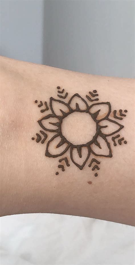 Cute Easy Henna Designs Simple