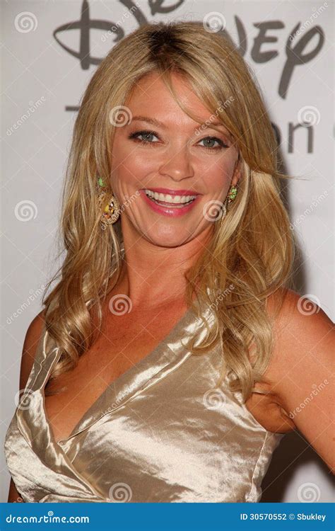 Amanda Detmer