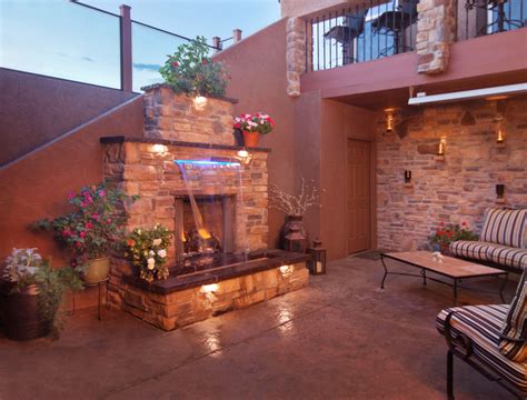 6 Outdoor Fireplace Ideas For a Cozy Backyard
