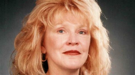 Watch 48 Hours Who is Catherine Shelton? - Paramount+