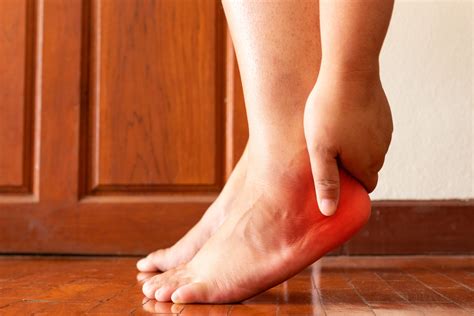 Why Do My Feet Hurt When I Walk on Hard Surfaces?