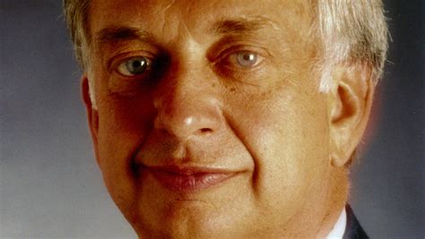 Former Gov. Mike Lowry dies after stroke