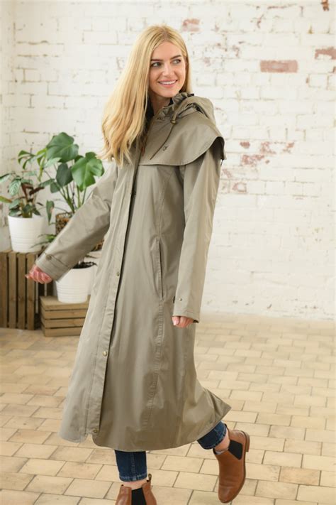 Outback Raincoat. Women's Long Waterproof Coat | Lighthouse