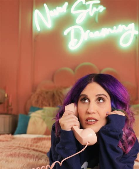 Ava Hill – Celeb Secrets