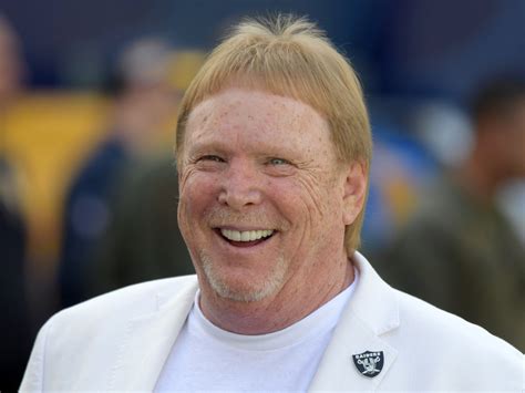 Raiders owner Mark Davis calls out A’s, city of Oakland
