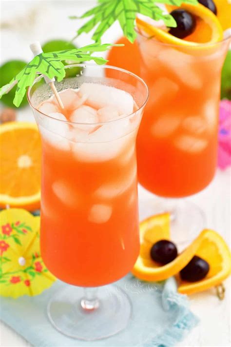 Rum punch easy tropical cocktail recipe that s sweet and refreshing ...