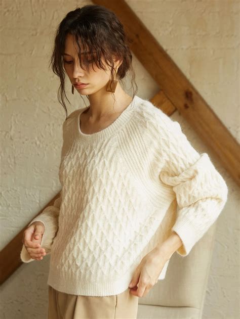 32 Perfect White Knit Sweaters to Get for a Chic Winter - atinydreamer