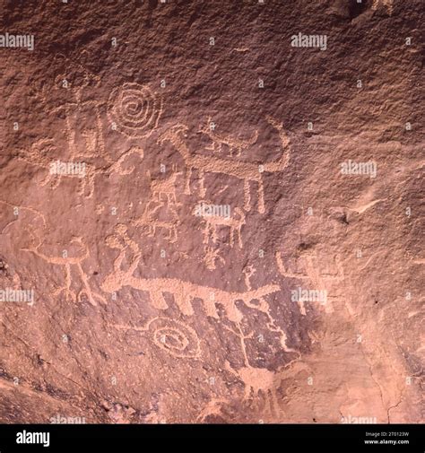 Detail of Petroglyphs, Chaco Canyon at Pueblo Bonito, Anasazi Indian ...