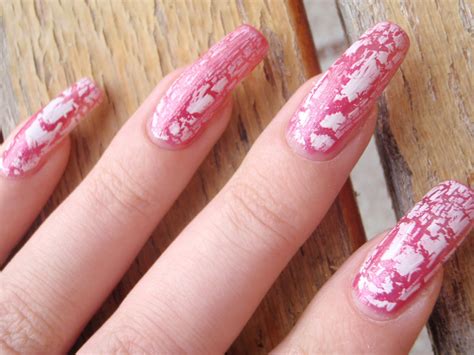 Nail Corner: Crackle nails