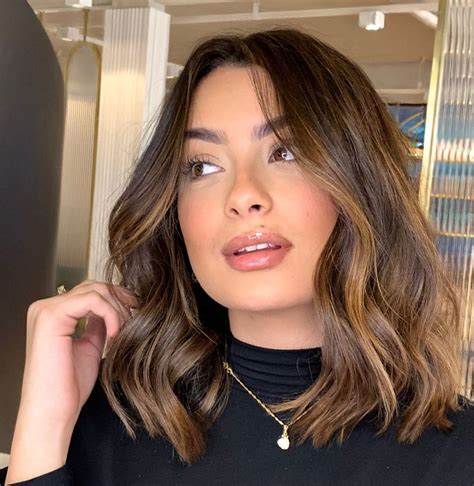 30 Versatile Medium-Length Brown Hair Ideas for 2026