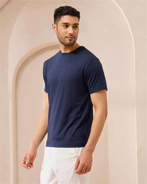 Wellbi Bamboo T-Shirt for Men, soft and breathable, with a crew neck ...