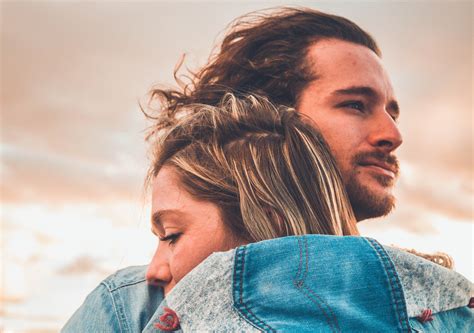 9 Symptoms Of Solar Plexus Pain And What You Can Do To Ease It ...