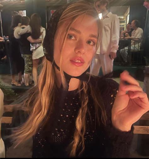 Pin by hattie robertson on hair and makeup | French girl, Cool girl, Girl