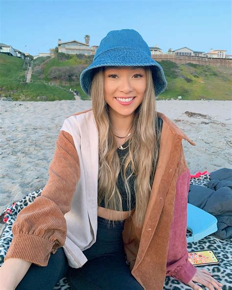 Asian California Girl : r/CollegeGirlNextDoor