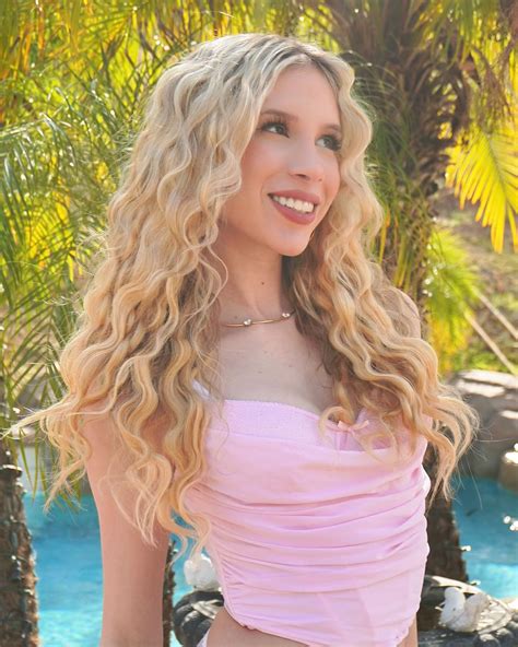 Stella Raee Onlyfans