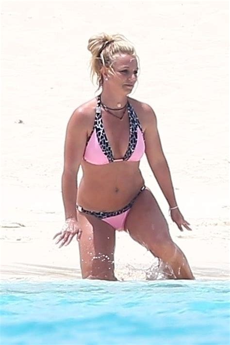 Britney Spears Sexy Bikini Jun 23, 2019 (35 Pics) | #The Fappening