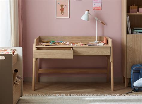 Adjustable LILO Oak Children's Desk: Design, Practical, and Adjustable