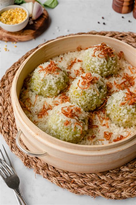 Xôi Khúc (Vietnamese Sticky Rice and Spinach Balls) - Balance With Jess
