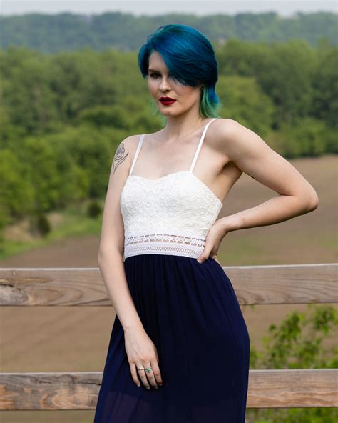 Photo Shoot with Nicole Shifflett - Mike Winslow Photography