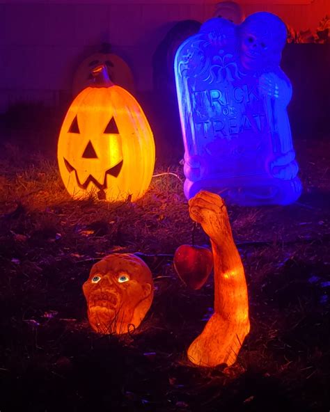 My Halloween blow mold graveyard! : r/blowmolds