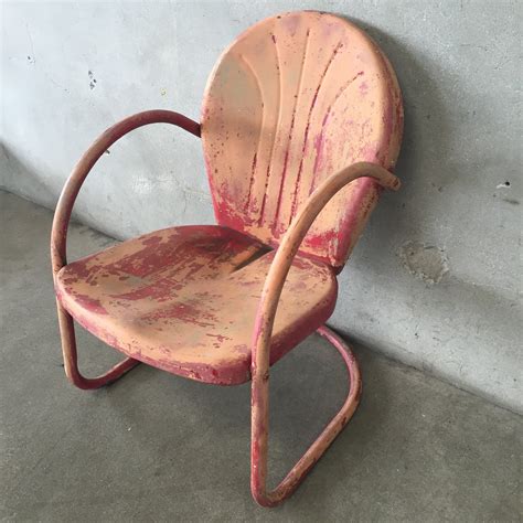Vintage Metal Lawn Chairs - VisualHunt