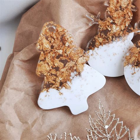 How To Make Epoxy Resin Ornaments at Ruby Black blog