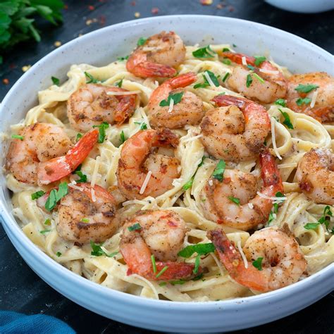 Shrimp Fettuccine Alfredo Pasta Recipe - inside.pub