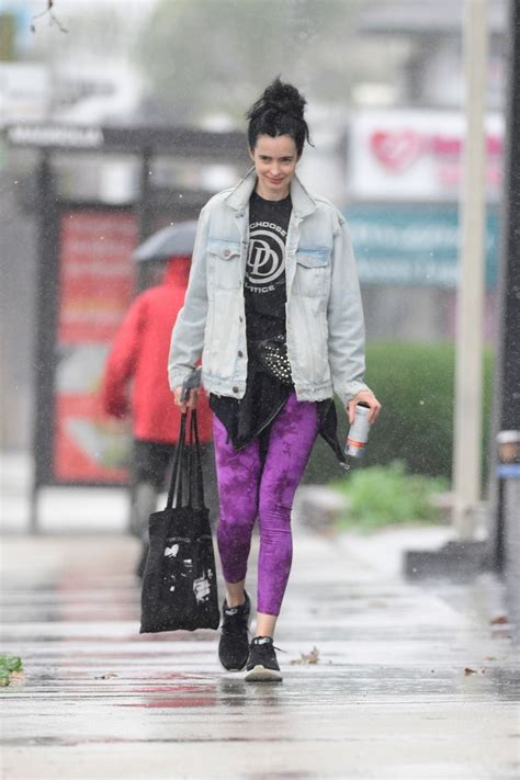 Krysten Ritter - Out in Los Angeles 01/04/2023 • CelebMafia