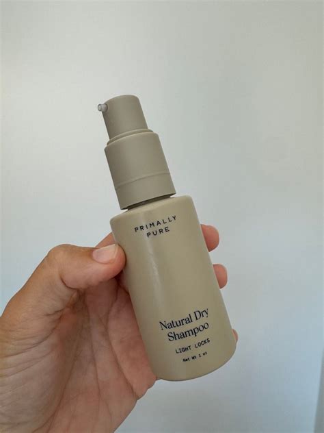 We Tested 10 Natural Dry Shampoos—Here's What Made the Cut - The New Knew