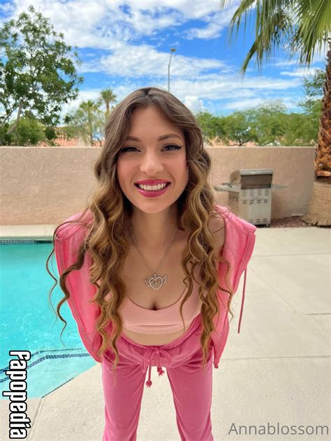 Anna Blossom Nude OnlyFans Leaks - Photo #879192 - Fapopedia