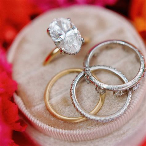 How much does the average wedding ring weigh | Honestweddingadvice.com