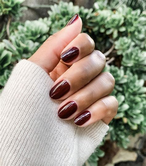 7 Thanksgiving Nail Colors That Are So Classic | Who What Wear